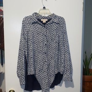 Michael Kors blouse with cinch tie in front